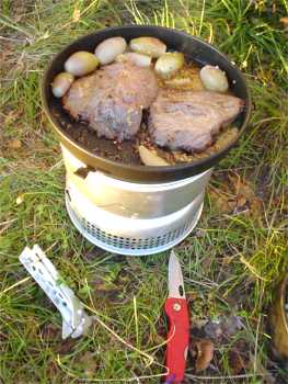 Trangia, steak and onions